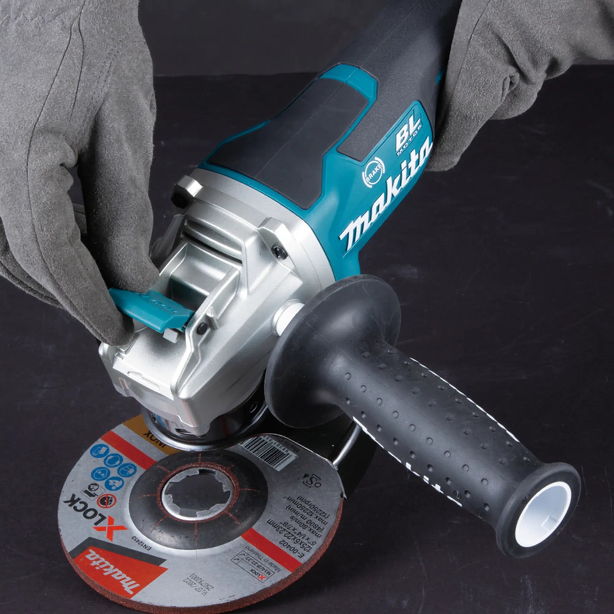 Smerigliatrice Makita DGA519ZJ 18V