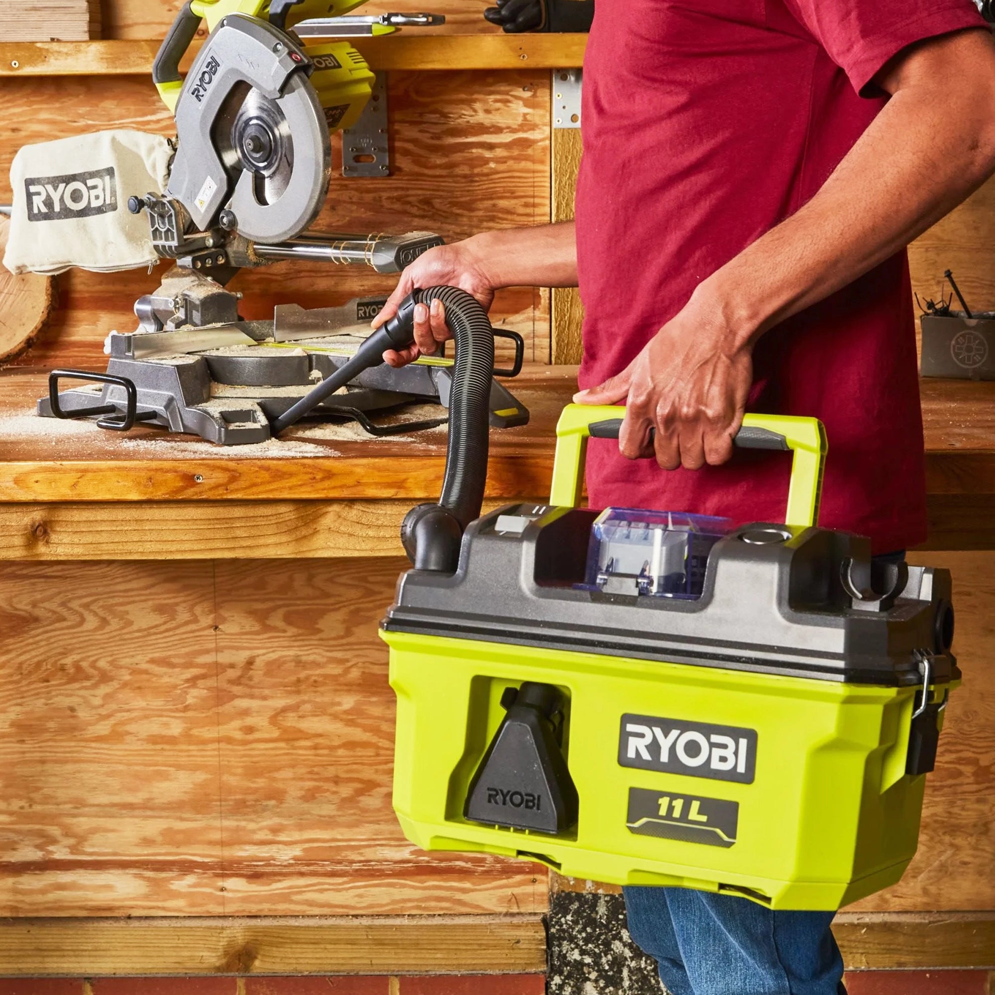 Aspiratore Ryobi RV1811-0 18V